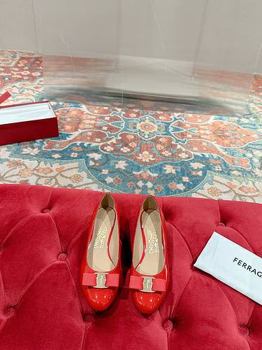 Picture of Ferragamo Shoes Women _SKUfw152363633fw